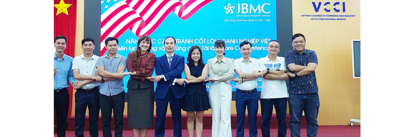 Cam tay Thuy & Tram-2025.10.11 (210 KB)