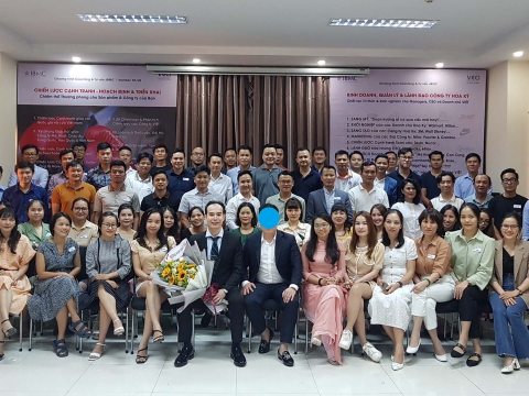 Kinh doanh, Quản lý & Lãnh đạo Công ty Hoa Kỳ - Khóa 1 - VCCI Đà Nẵng - 2022.07.03